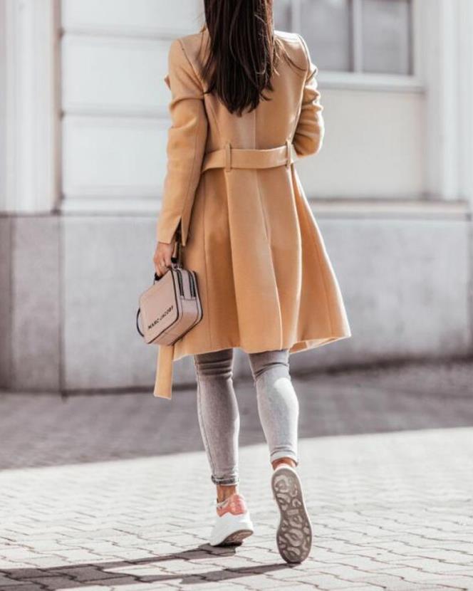 Elegante Vrouwen Wollen Trenchcoat voor Alle Gelegenheden
